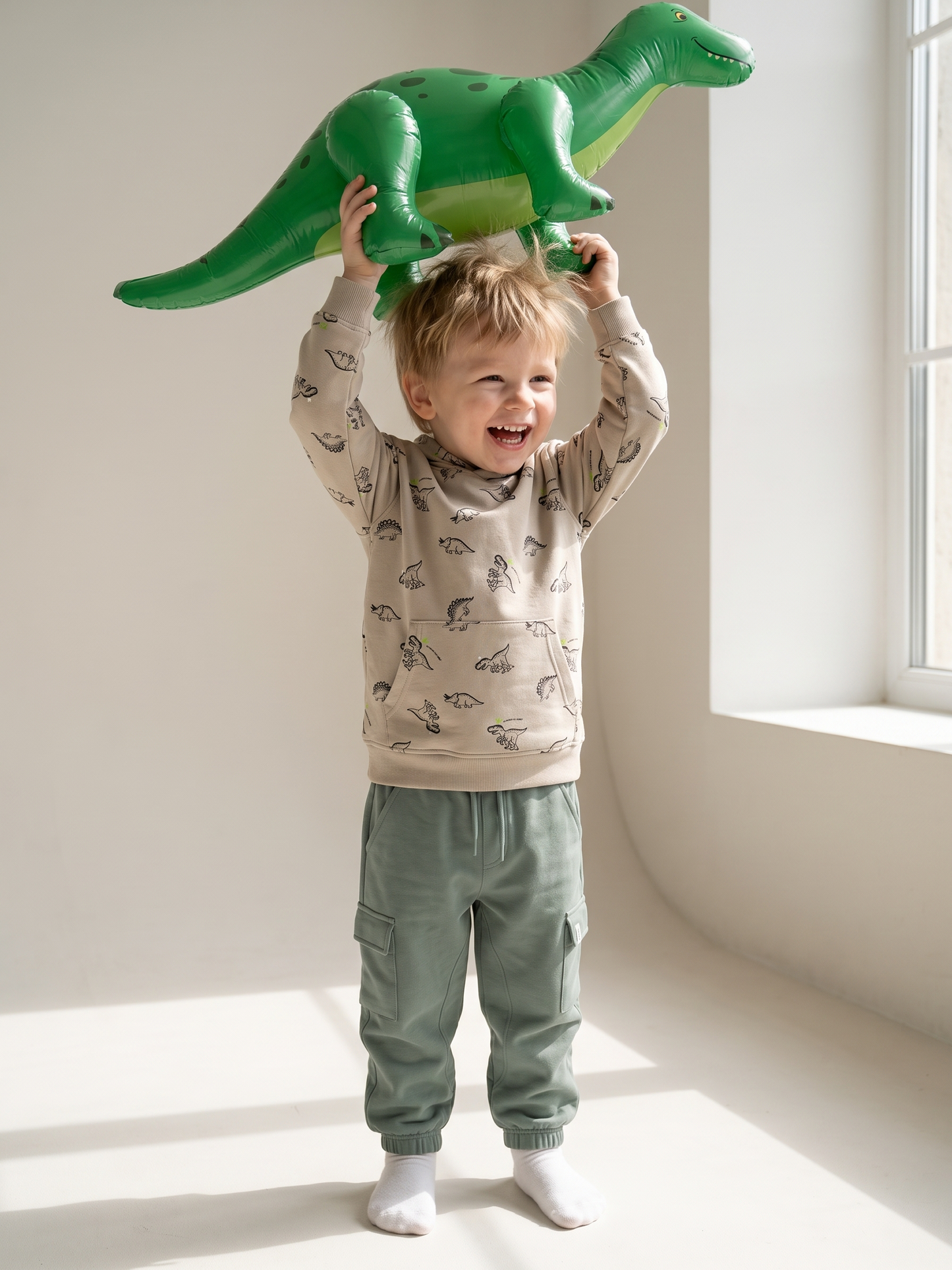 Beige Dinosaurs | Chlapčenská mikina s kapucňou - klasický strih