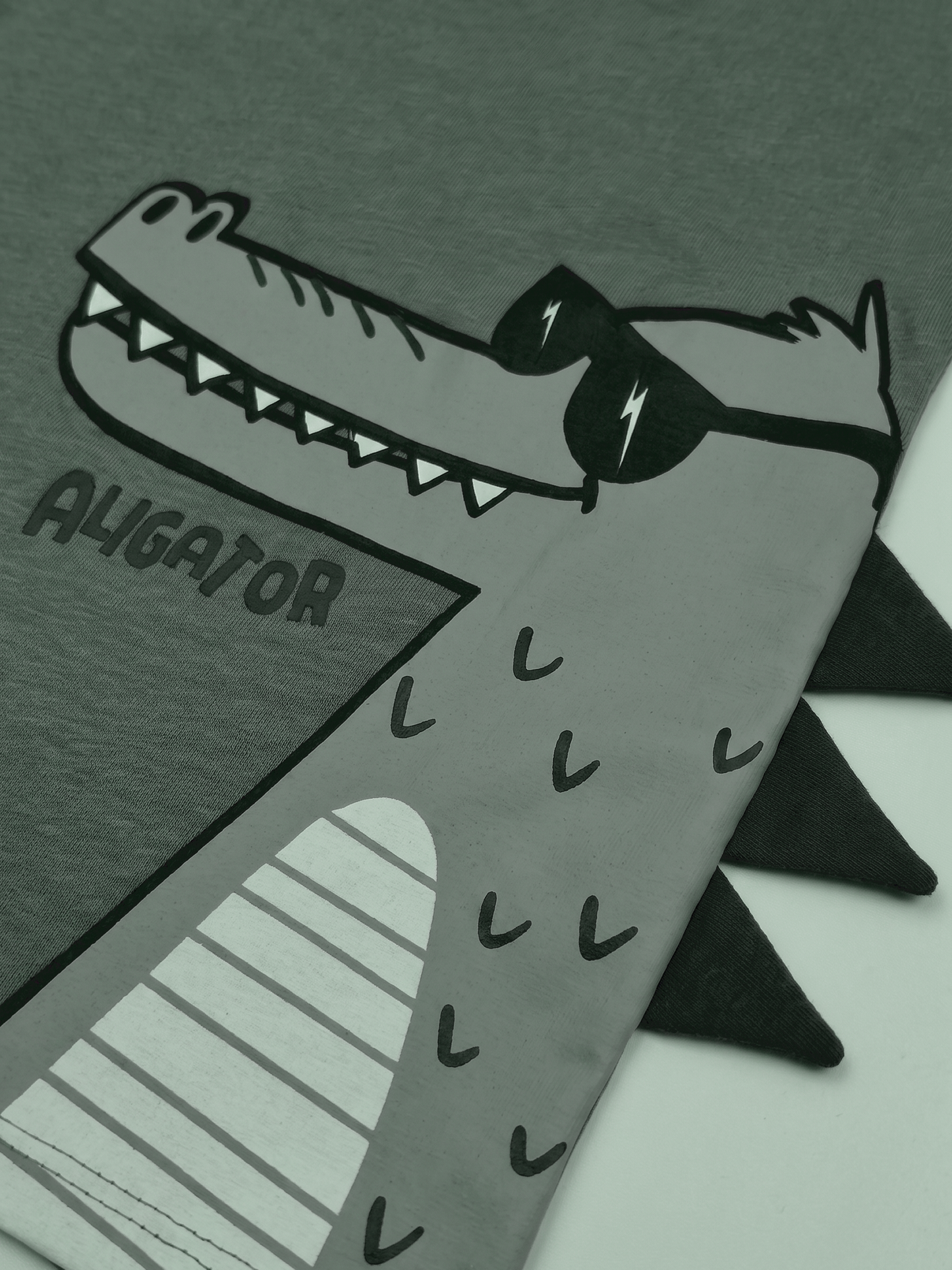 Sage Alligator | Chlapčenské tričko s dlhým rukávom - voľný strih