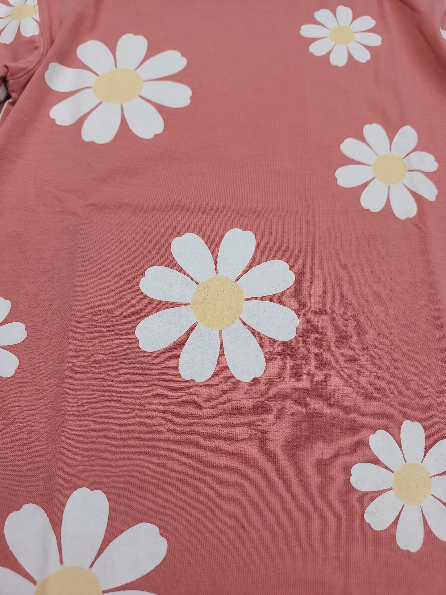 Peach Daisy Field | Dievčenské tričko s dlhým rukávom - voľný strih